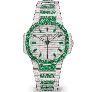 Patek Philippe Nautilus 7118-1453G-001 vàng trắng nạm kim cương và ngọc lục bảo cao cấp