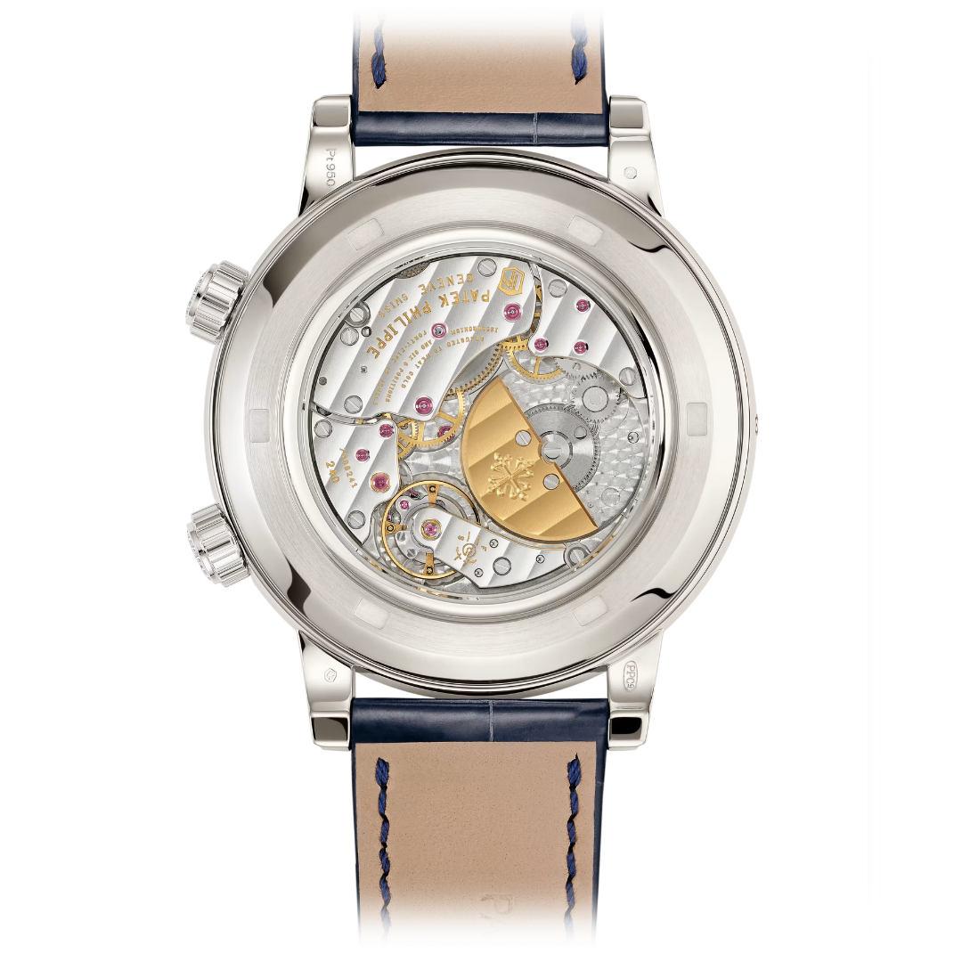 Mặt sau lộ cơ của Patek Philippe 6104/12P-010 Mat sau dong ho Patek Philippe 6104 12P 010 movement