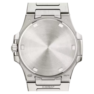 Mặt sau Patek Philippe Nautilus 7010/1G-013 hoàn thiện satin